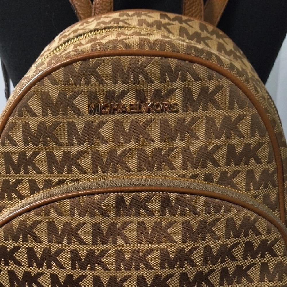 Like New Michael Kors Signature Jacquard backpack - Excellent Condition - Picture 4 of 12